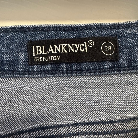 Blank NYC Fulton Roll Up Jean Shorts Size 28 - Picture 4 of 5
